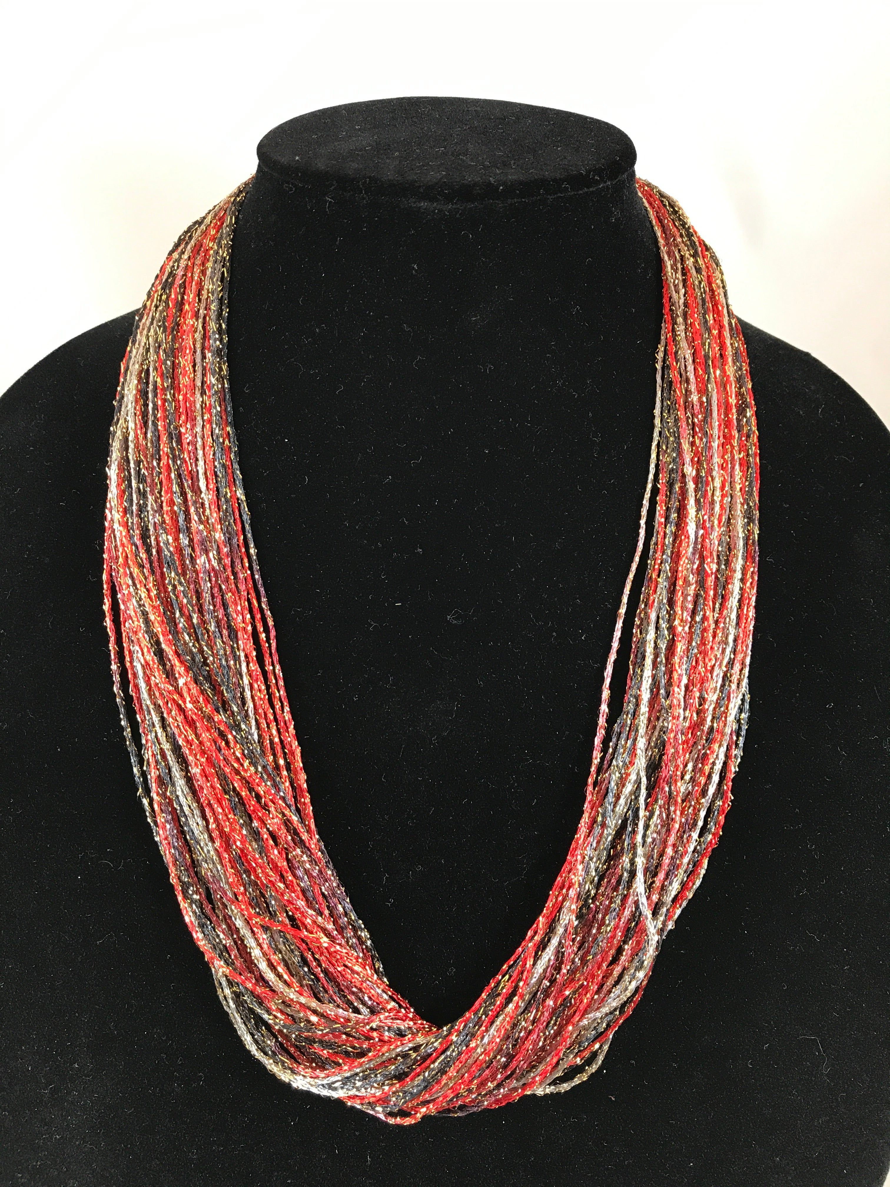 MTV Ruby  | Shimmer | Fiber Necklace